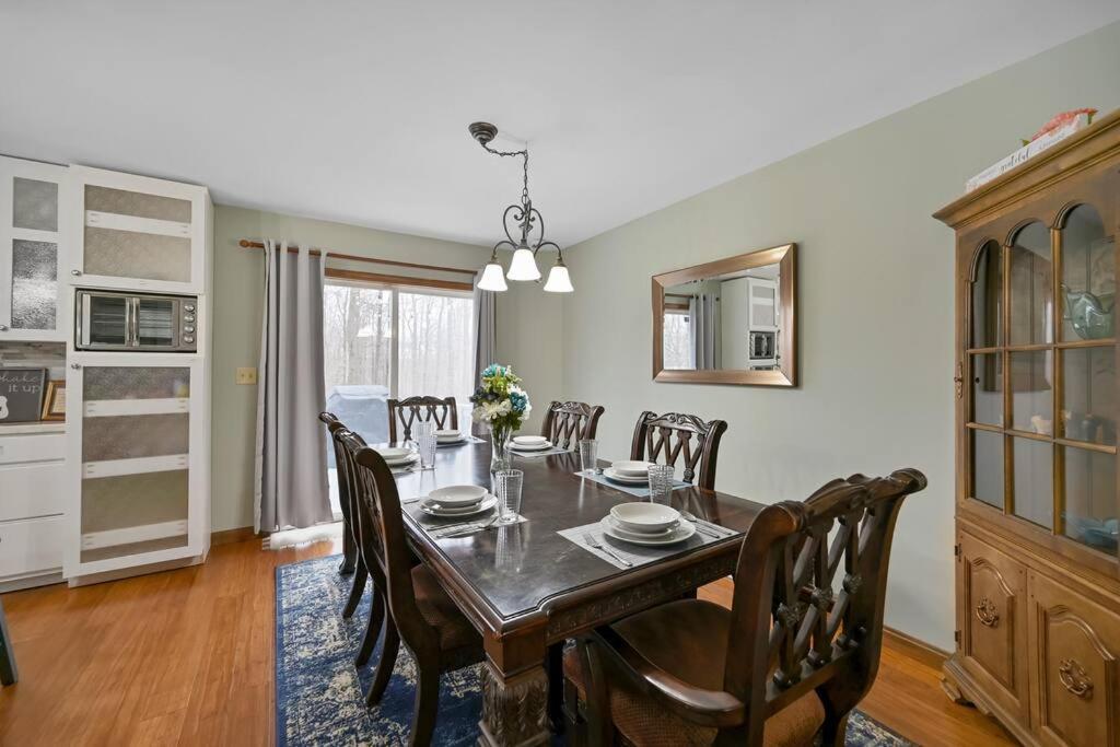 Villa Poconos Peaceful Retreat - Families & Large Groups Tobyhanna Exterior foto